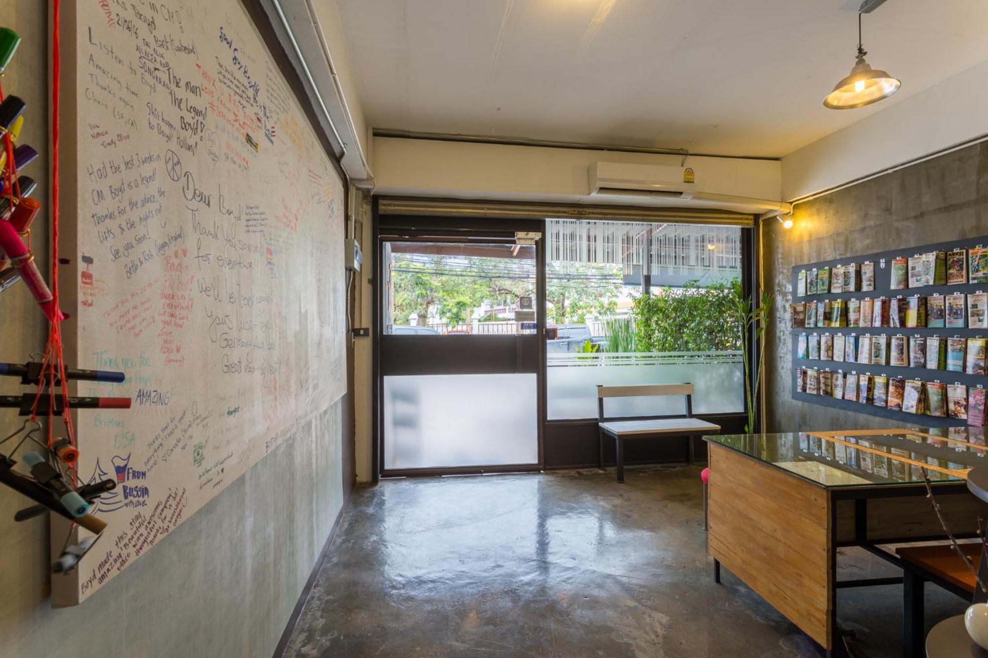 Zz Hostel Chiang Mai Exterior foto